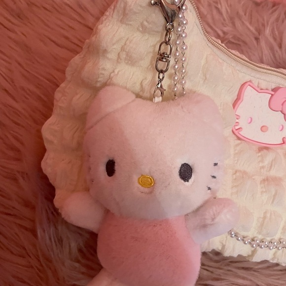 BOGO Kawaii Factory Hello Kitty White and Pink Quilted Shoulder Bag - Picture 5 of 7